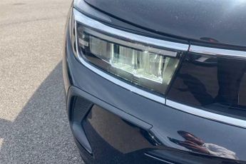 Vauxhall Grandland 1.6 13.2kWh SRi SUV 5dr Petrol Plug-in Hybrid Auto Euro 6 (s/s) 