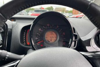 TOYOTA AYGO 1.0 VVT-i x-press Hatchback 5dr Petrol Manual Euro 6 (68 ps)