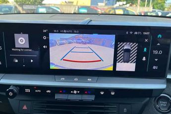 Vauxhall Grandland Electric 73kWh GS SUV 5dr Electric Auto (213 ps)