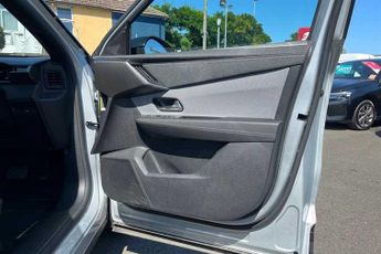 Vauxhall Grandland Electric 73kWh GS SUV 5dr Electric Auto (213 ps)