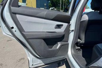 Vauxhall Grandland Electric 73kWh GS SUV 5dr Electric Auto (213 ps)