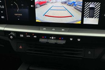 VAUXHALL GRANDLAND 1.2 MHEV GS SUV 5dr Petrol Hybrid e-DCT Euro 6 (s/s) (136 ps)