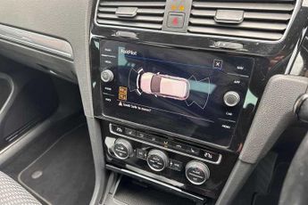 VOLKSWAGEN GOLF 1.5 TSI EVO R-Line Edition Hatchback 5dr Petrol DSG Euro 6 (s/s)