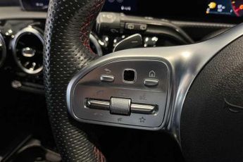 MERCEDES-BENZ A CLASS 1.3 A200 AMG Line (Executive) Hatchback 5dr Petrol 7G-DCT Euro 6