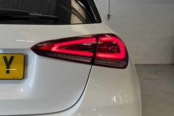 MERCEDES-BENZ A CLASS 1.3 A200 AMG Line (Executive) Hatchback 5dr Petrol 7G-DCT Euro 6
