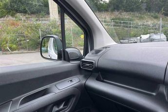 Vauxhall Combo Electric 52kWh Prime Panel Van 5dr Electric Auto SWB (7.4kW Charger) (136