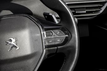 Peugeot 3008 1.6 13.2kWh Allure Premium SUV 5dr Petrol Plug-in Hybrid e-EAT E