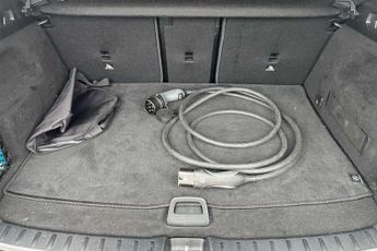 MERCEDES-BENZ EQA EQA 250 66.5kWh AMG Line SUV 5dr Electric Auto (190 ps)