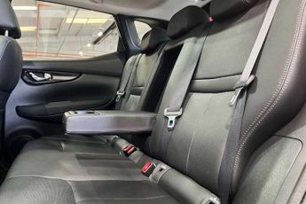 NISSAN QASHQAI 1.6 dCi Tekna SUV 5dr Diesel XTRON 2WD Euro 6 (s/s) (130 ps)