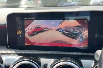 MERCEDES-BENZ A CLASS 1.3 A200 AMG Line (Executive) Hatchback 5dr Petrol 7G-DCT Euro 6