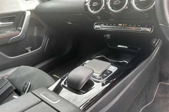 MERCEDES-BENZ A CLASS 1.3 A200 AMG Line (Executive) Hatchback 5dr Petrol 7G-DCT Euro 6
