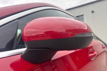 MERCEDES-BENZ A CLASS 1.3 A200 AMG Line (Executive) Hatchback 5dr Petrol 7G-DCT Euro 6