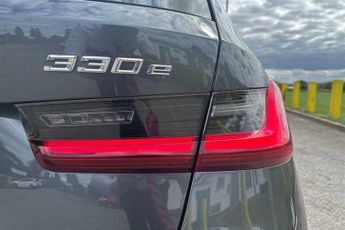 BMW 3 SERIES 2.0 330e 12kWh Sport Pro Touring 5dr Petrol Plug-in Hybrid Auto 