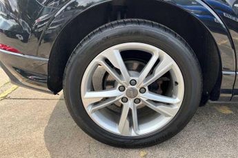 AUDI Q3 1.5 TFSI CoD 35 S line SUV 5dr Petrol S Tronic Euro 6 (s/s) (150