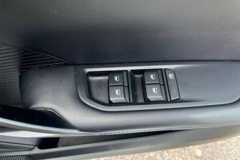 MG MG4 EV 51kWh SE Hatchback 5dr Electric Auto (170 ps)