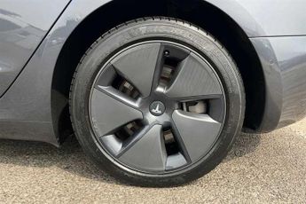 TESLA MODEL 3 (Dual Motor) Long Range Saloon 4dr Electric Auto 4WDE (346 ps)