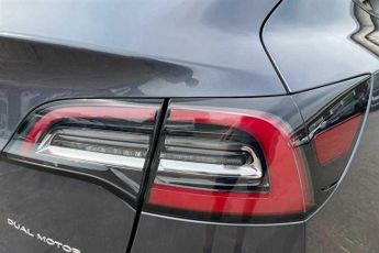 TESLA MODEL 3 (Dual Motor) Long Range Saloon 4dr Electric Auto 4WDE (346 ps)