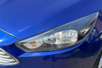 FORD FOCUS 1.0T EcoBoost Titanium Hatchback 5dr Petrol Auto Euro 6 (s/s) (1
