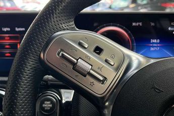 MERCEDES-BENZ CLA 1.3 CLA250e 15.6kWh AMG Line (Premium) Coupe 4dr Petrol Plug-in 