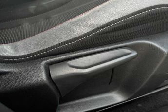 VAUXHALL MOKKA 1.2 Turbo SRi Premium SUV 5dr Petrol Auto Euro 6 (s/s) (130 ps)