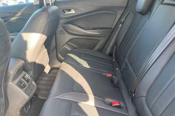 Vauxhall Grandland X NAV 1.6 Hybrid Automatic Start/Stop (300ps)