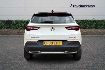 Vauxhall Grandland X 1.6 13.2kWh Ultimate Nav SUV 5dr Petrol Plug-in Hybrid Auto 4WD 