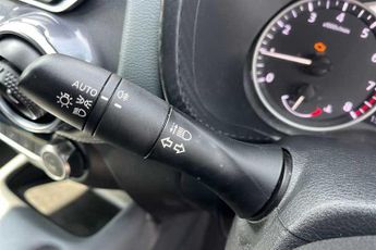 Nissan Juke 1.0 DIG-T N-Connecta SUV 5dr Petrol DCT Auto Euro 6 (s/s) (114 p