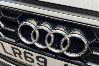 AUDI A4 2.0 TFSI 35 Black Edition Saloon 4dr Petrol Manual Euro 6 (s/s) 