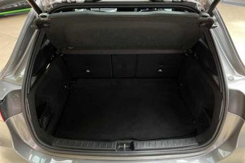 MERCEDES-BENZ GLA 1.3 GLA200 AMG Line SUV 5dr Petrol 7G-DCT Euro 6 (s/s) (163 ps)