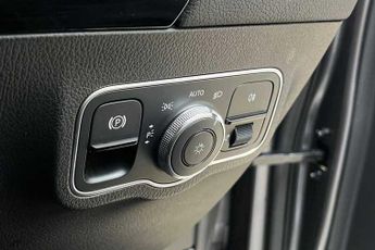 MERCEDES-BENZ GLA 1.3 GLA200 AMG Line SUV 5dr Petrol 7G-DCT Euro 6 (s/s) (163 ps)