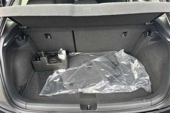 VOLKSWAGEN POLO 1.0 TSI Life Hatchback 5dr Petrol DSG Euro 6 (s/s) (95 ps)