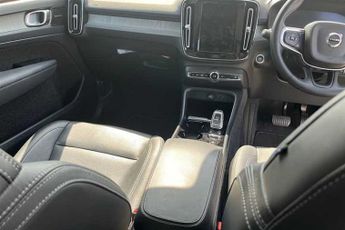 VOLVO XC40 1.5h T4 Recharge 10.7kWh Inscription SUV 5dr Petrol Plug-in Hybr