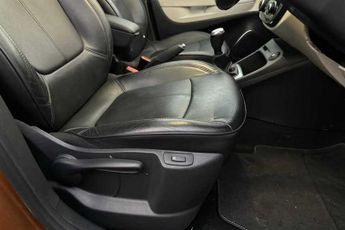 RENAULT CAPTUR 0.9 TCe ENERGY GT Line SUV 5dr Petrol Manual Euro 6 (s/s) (90 ps