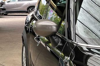 MINI COUNTRYMAN 1.5 Cooper Exclusive SUV 5dr Petrol Steptronic Euro 6 (s/s) (136