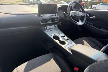 HYUNDAI KONA 64kWh Premium SUV 5dr Electric Auto (10.5kW Charger) (204 ps)