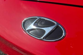HYUNDAI KONA 64kWh Premium SUV 5dr Electric Auto (10.5kW Charger) (204 ps)