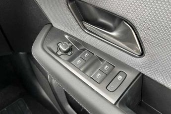 Vauxhall Grandland 1.2 MHEV Ultimate SUV 5dr Petrol Hybrid e-DCT Euro 6 (s/s) (136 