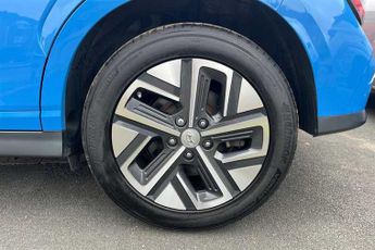 HYUNDAI KONA 64kWh Premium SUV 5dr Electric Auto (10.5kW Charger) (204 ps)