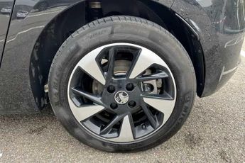 Vauxhall Corsa Electric 50kWh Design Hatchback 5dr Electric Auto (136 ps)