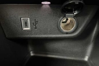 Vauxhall Corsa Electric 50kWh Design Hatchback 5dr Electric Auto (136 ps)