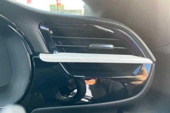 Vauxhall Corsa Electric 50kWh Yes Hatchback 5dr Electric Auto (136 ps)