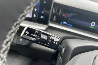 Vauxhall Grandland Electric 73 kWh (213 PS) Ultimate 5 Door Electric SUV Automatic