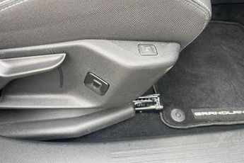 Vauxhall Grandland Electric 73 kWh (213 PS) Ultimate 5 Door Electric SUV Automatic