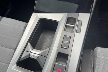 Vauxhall Grandland Electric 73 kWh (213 PS) Ultimate 5 Door Electric SUV Automatic