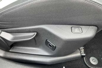 Vauxhall Grandland Electric 73 kWh (213 PS) Ultimate 5 Door Electric SUV Automatic