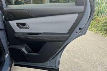 Vauxhall Grandland Electric 73 kWh (213 PS) Ultimate 5 Door Electric SUV Automatic