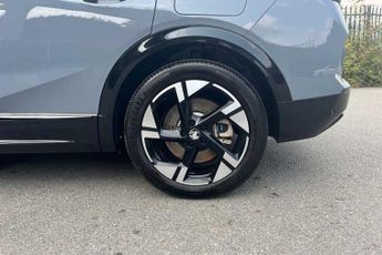 Vauxhall Grandland Electric 73 kWh (213 PS) Ultimate 5 Door Electric SUV Automatic