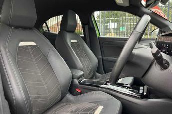 VAUXHALL MOKKA Electric 50kWh Ultimate SUV 5dr Electric Auto (136 ps)