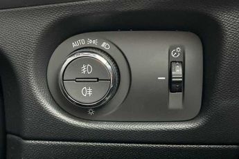 VAUXHALL MOKKA Electric 50kWh Ultimate SUV 5dr Electric Auto (136 ps)
