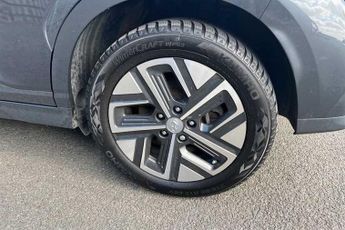 HYUNDAI KONA 64kWh Premium SUV 5dr Electric Auto (10.5kW Charger) (204 ps)